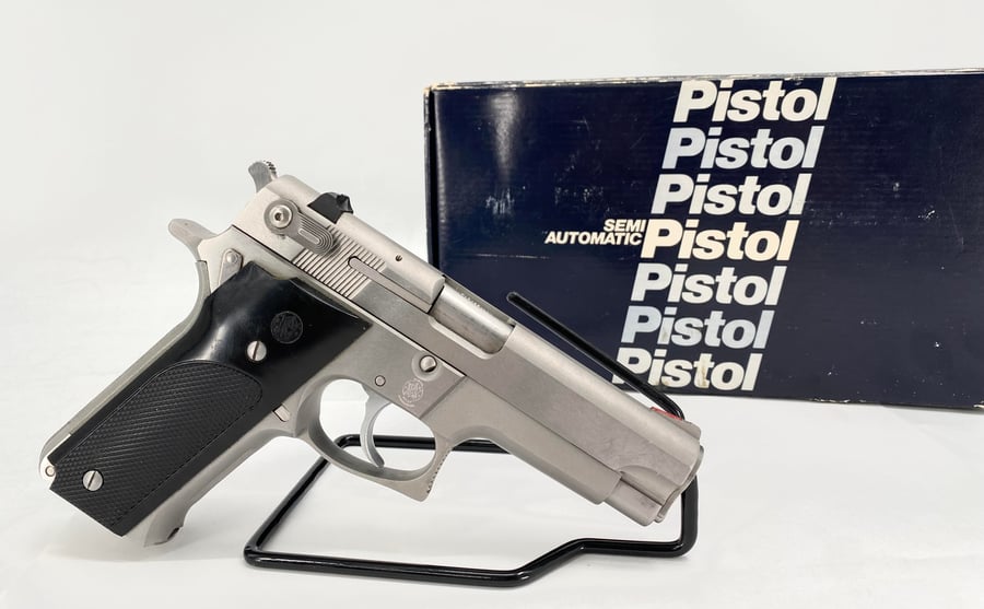 Smith & Wesson Model 659