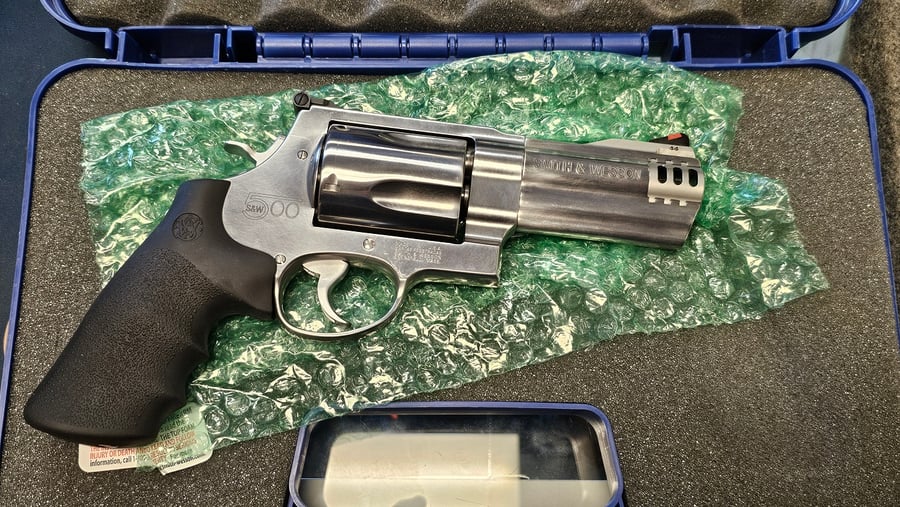 Smith & Wesson Altamont the S&w 686 Tri-weave Quantum One of 500