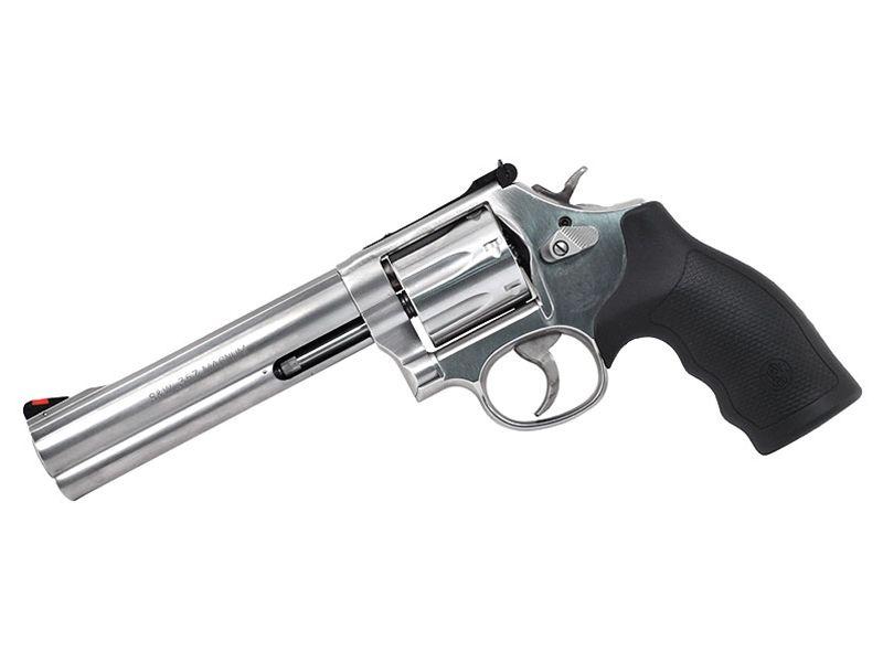 S&W 686 Plus Distinguished Combat Magnum .357Mag 6' 6rd Revolver