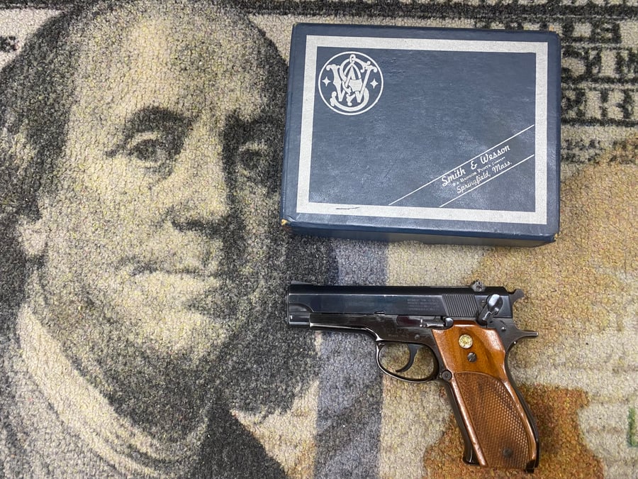Smith & Wesson Model 39-2