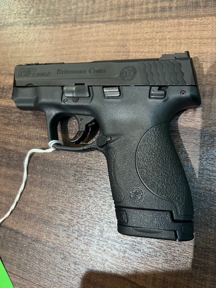 Smith & Wesson M&P 9 Sheild Performance Center
