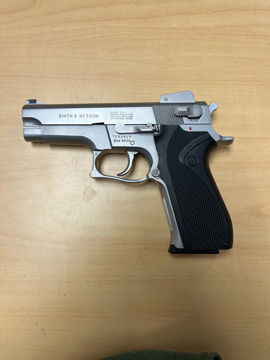 Smith & Wesson 5906