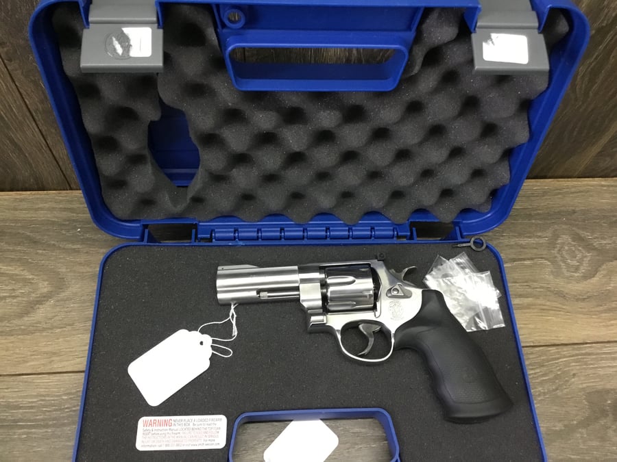 Smith & Wesson Model 610