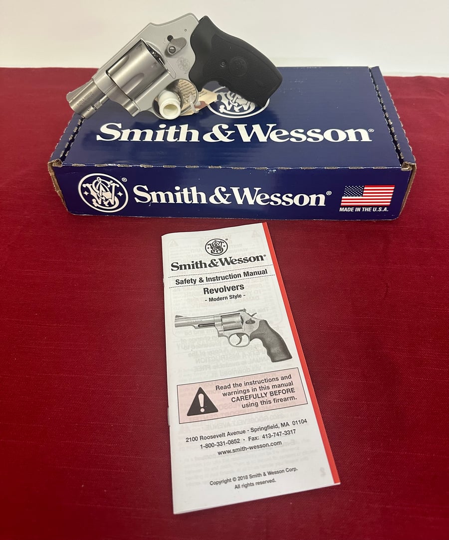 Smith & Wesson 642-2 Airweight Crimson Trace Laser Grip 163811