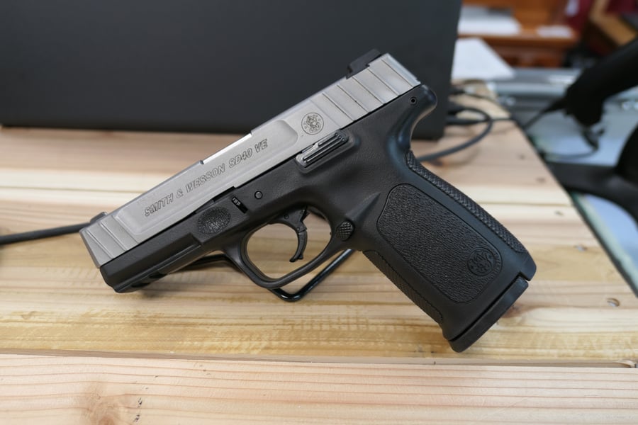 Smith & Wesson 223400 Sd40 Ve 40 S&w 4' 14+1
