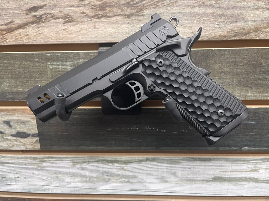 Nighthawk Custom Vice President (commander)