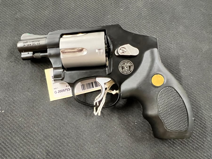 Smith & Wesson 442-1