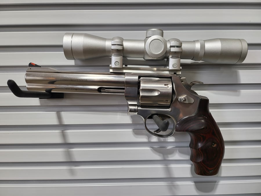 Smith & Wesson 629-4 Classic