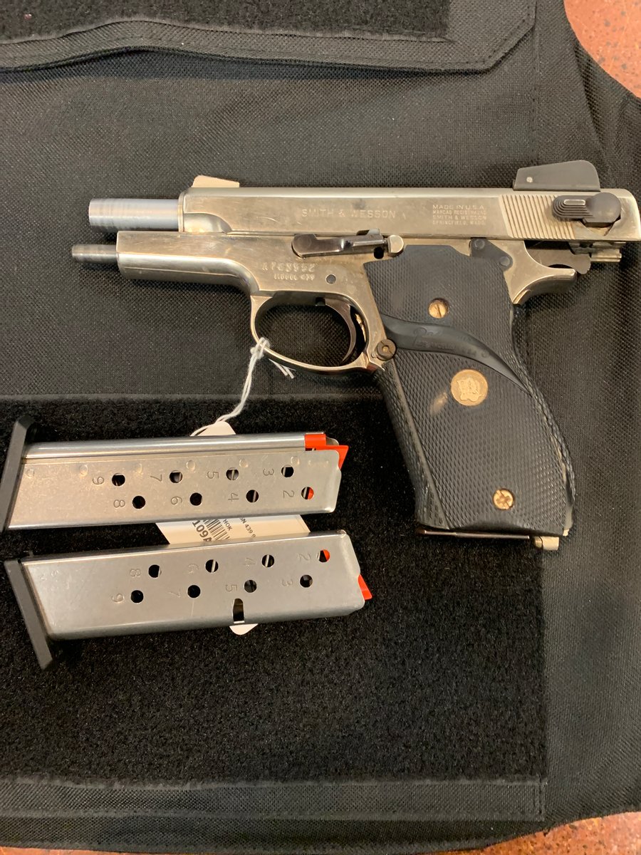 Smith & Wesson 439 Nickel