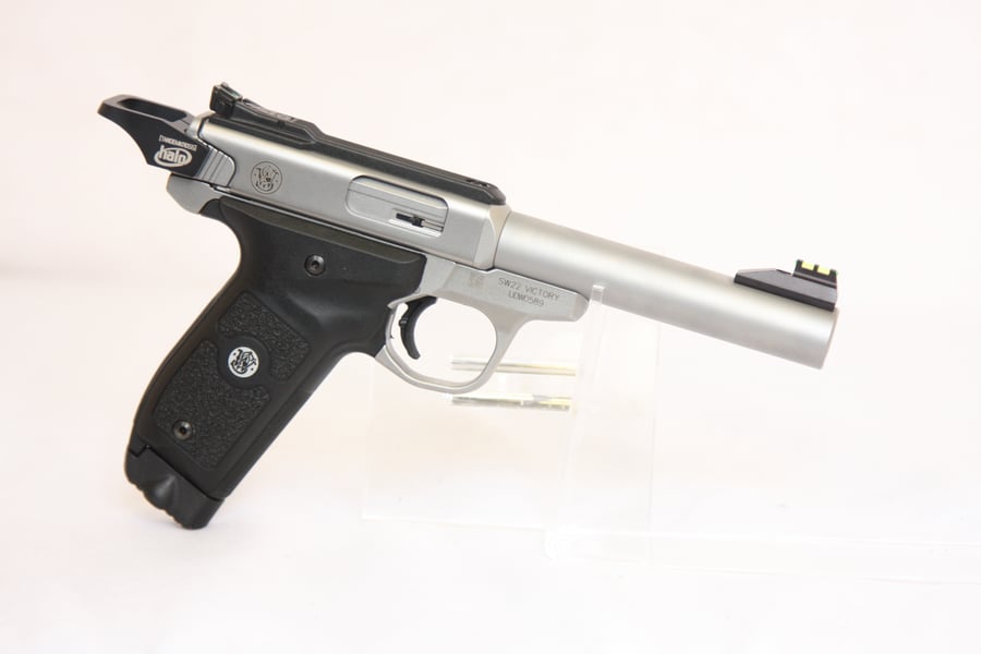 Smith & Wesson Victory